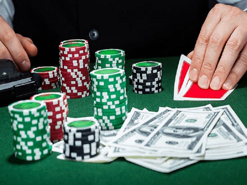Người chơi cần nắm rõ cách chơi short deck poker trước khi tham gia ván cược