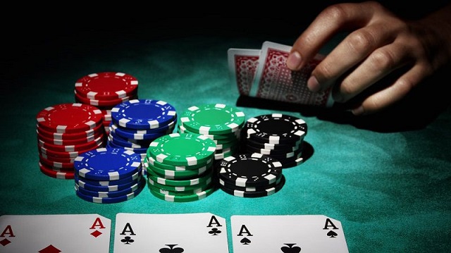 chơi poker online ăn tiền thật là gì?